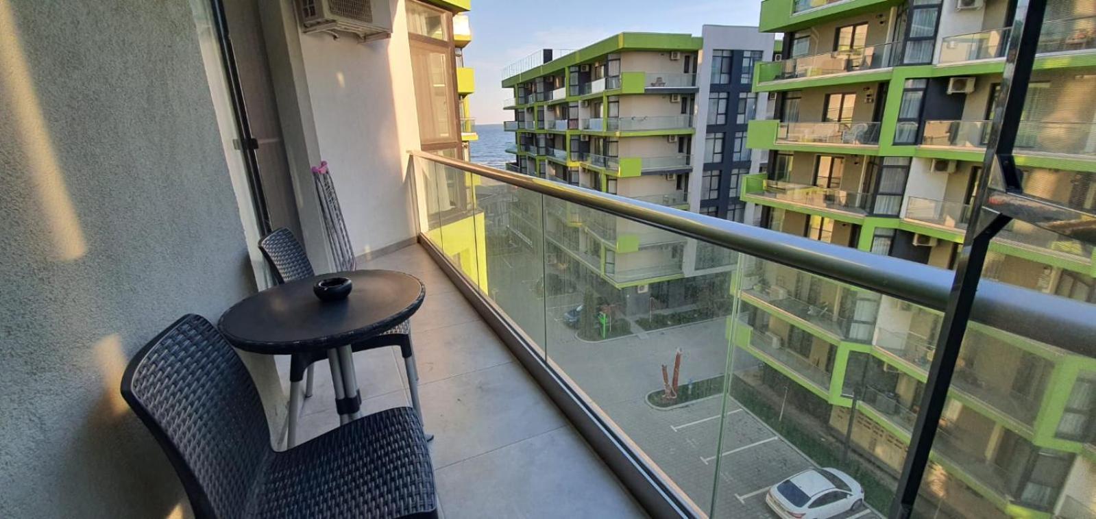 Alezzi Luxury Apartment Spa Resort Piscina Incalzita Sauna Parking Navodari Exterior photo